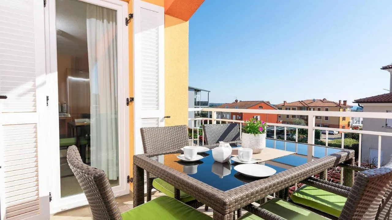 Apartment Giulia With Sea View In Novigrad Novigrad  Guest house Novigrad (Istria)