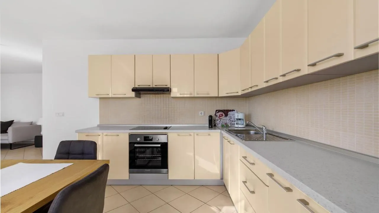 Apartment Giulia With Sea View In Novigrad Novigrad  Novigrad (Istria)