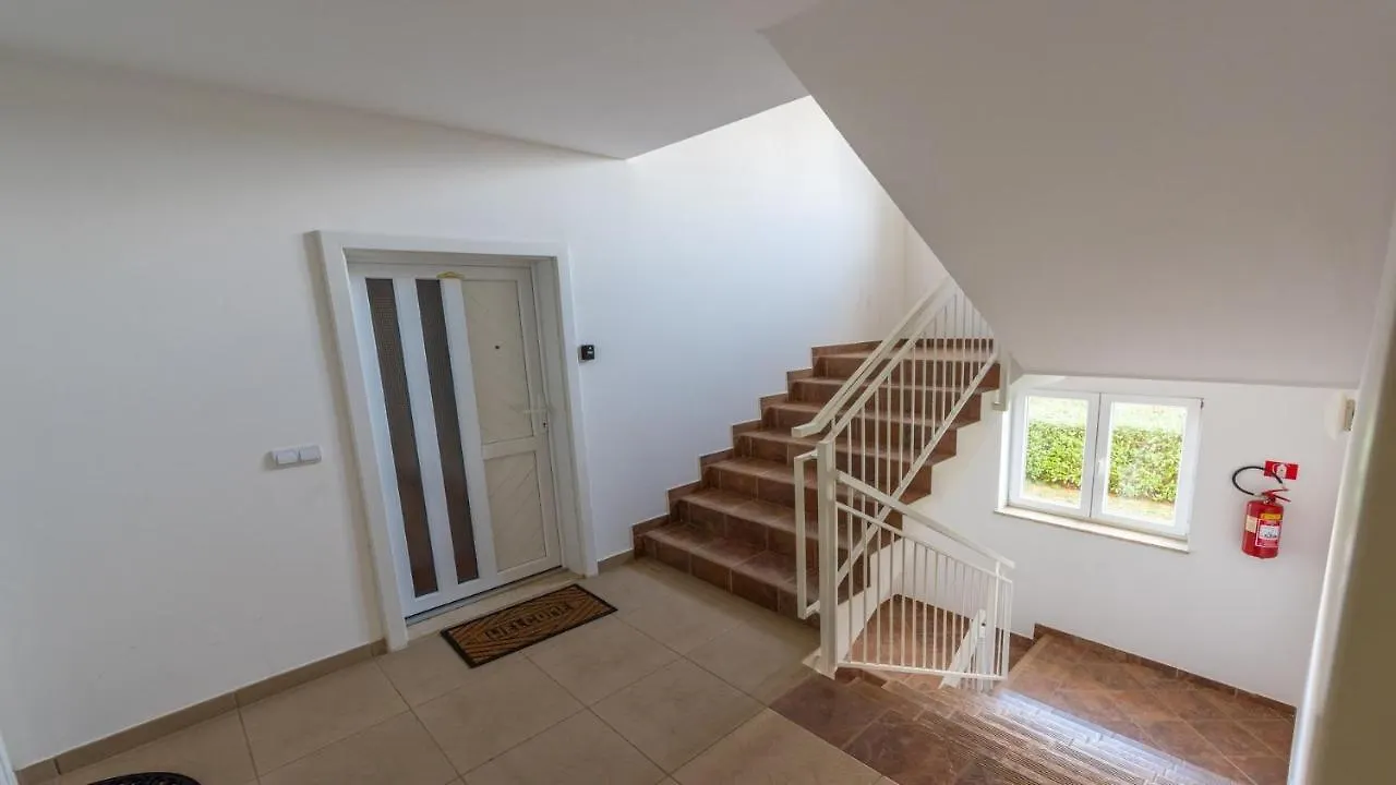 Apartment Giulia With Sea View In Novigrad Novigrad  Guest house Novigrad (Istria)