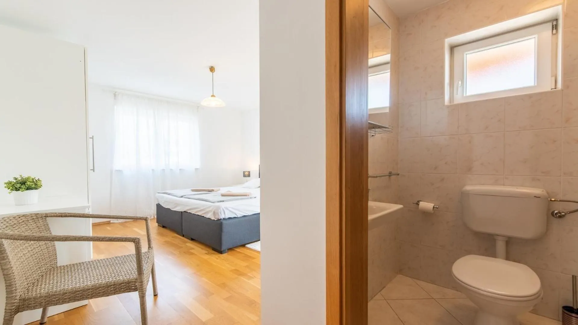 Apartment Giulia With Sea View In Novigrad Novigrad  Croatia